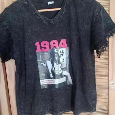 Remera manga puntilla