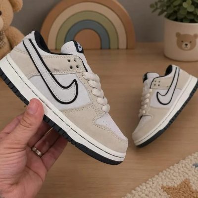 Nike beige