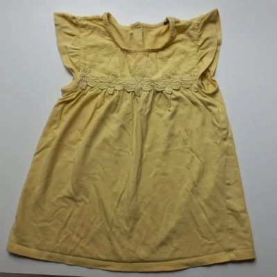 Vestido bebe amarillo pastel con pechera bordada 18 mesestalle 18 meses