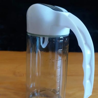 Jarra medidora 630cc plástico