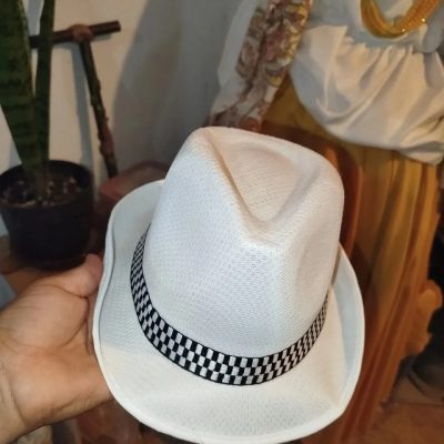 Sombrero ala corta