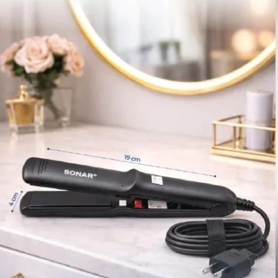Plancha Sonar 💇‍♀️✨ Logra un cabello liso, brillante y con acabado profesional desde casa. 💁‍♀️ 🔹 Calentamiento rápido con distribución uniforme del calor 🔹 4 niveles de temperatura ajustable según tu tipo de cabello 🔹 🌡 Temperatura máxima de 220 °C para resultados más efectivos 🔄 Cable con mango giratorio 360° para mayor comodidad al usarla ⚡ Potencia de 45W con voltaje 110–220V Diseño ergonómico y fácil de manejar