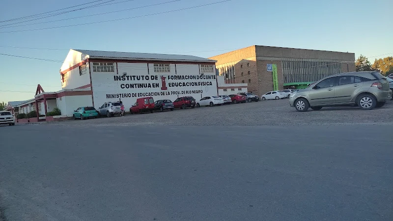 Instituto de Formación Docente Continua en Educación Física