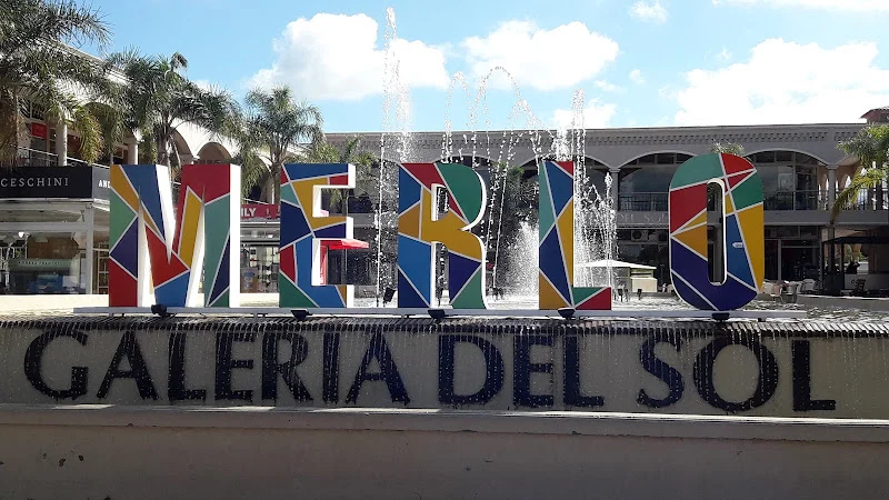El portal de Merlo
