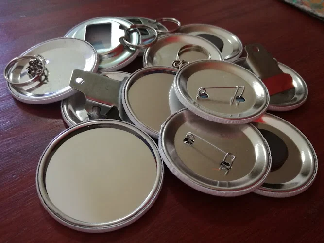 DM PINS ®
