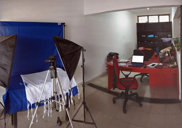 Brújula Estudio - Diseño gráfico y digital - Motion graphics - Audiovisual - Desarrollo y Mantenimiento Web y SEO. Rafaela