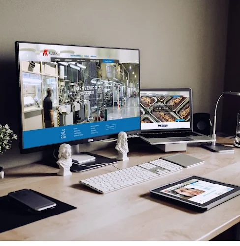 Metared SRL - Agencia de Marketing Digital