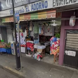 Mercería el adorno