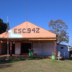 Escuela 942