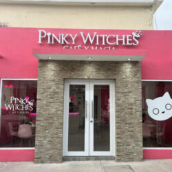 Pinky Witches Mante
