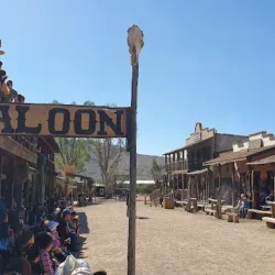 Paseo del Viejo Oeste