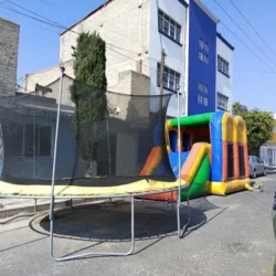 Alquiladora de mesas sillas inflables carpas