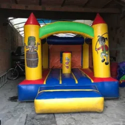 Renta de mobiliario y brincolines Tonala.
