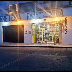 Papelería y Mercería La Fama