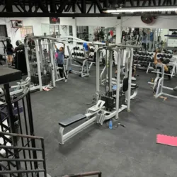 KRATOS fit and gym