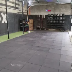 CrossFit Black Box