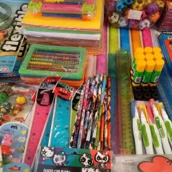 Papelería Mercería y Regalos "LEO"