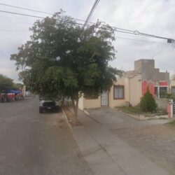 Lavaexpres: Tintorería, Lavado, Costura, Planchado