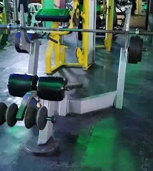 FIGURE & FITNESS GYM