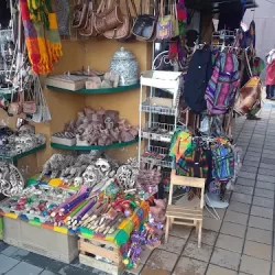 MERCADO DE ARTESANIAS