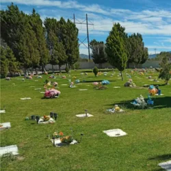 Panteón Parque Funeral Residencial Flores (de Grupo Funerario ANTHOI)