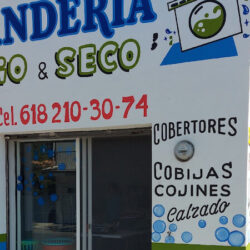 Lavandería limpio y seco