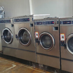 San Marino Breeze, Dry Cleaning And Laundromat