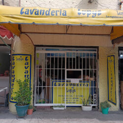 LAVANDERIA LUPYZ