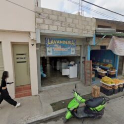 LAVANDERIA MONIRCA