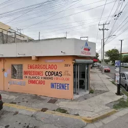Papelería "La Pirámide"