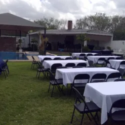 Renta de Mobiliario (Sillas y Mesas) Bolita