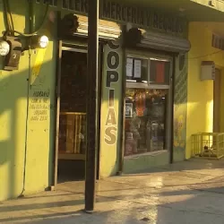 "PAPELERÍA EL LISTÓN"