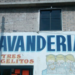 Lavando Tres Angelitos