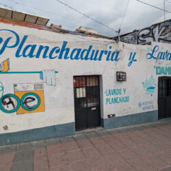 Planchaduria Y Lavanderia "Danielle"