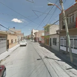 Renta de Mesas Sillas Mantelería Inflables y Rockolas Rent Angel
