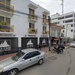 Telas y Mercería La Cima
