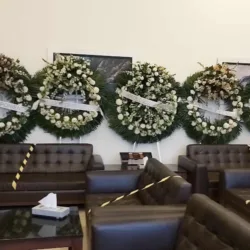 Coronas Fúnebres en Monterrey - Condolencias - MasFlores.com.mx