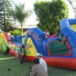 Rockolas Y Brincolines Santoyo