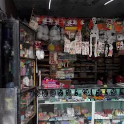 Papeleria, copias, mercería y regalos