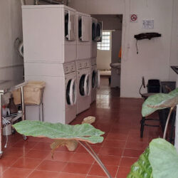 Lavandería y lockers