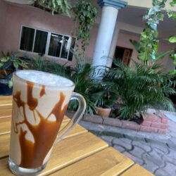 El Jardín Cafe - Free CoWork & Self Service Laundry
