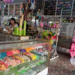 LA CASA DE LOS ENCAJES MERCERÍA MARTÍN
