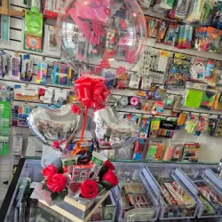 Papelería y Regalos "Bombó”