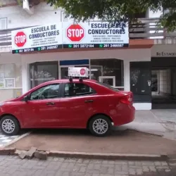 ESCUELA DE CONDUCTORES STOP (LUJAN)