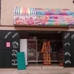 Papelería y Mercería "La Monchis"