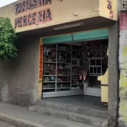 PAPELERÍA MERCERÍA LA ESCONDIDA