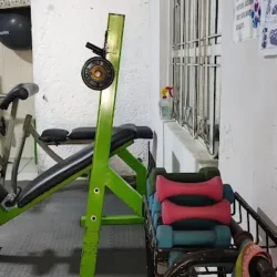 Cesar's Hospital De Computadoras, GYM
