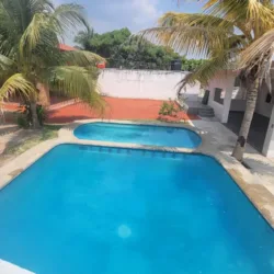 Palapa y alberca Las Princesitas