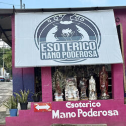 Esotérico Mano Poderosa