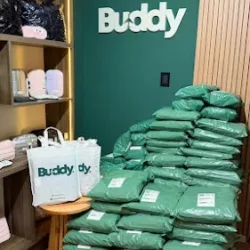 Buddy. Tu compañero de viaje.